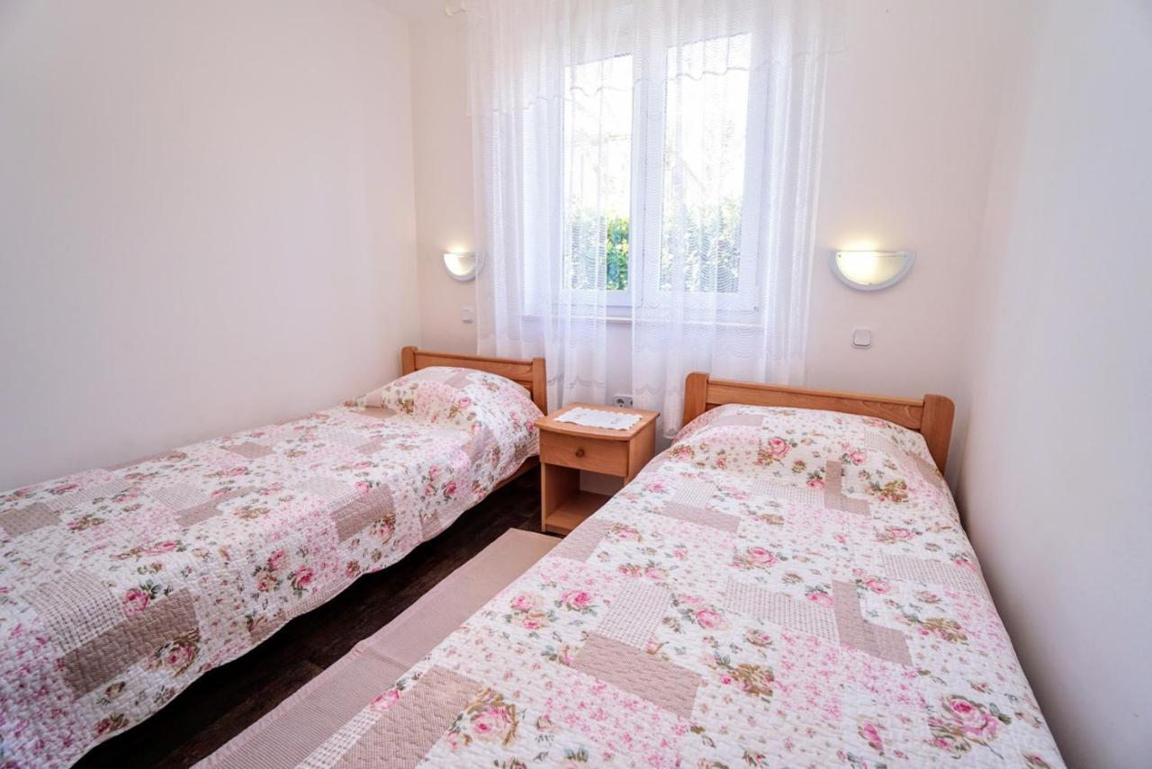 Apartment Vlado Zambratija  Esterno foto